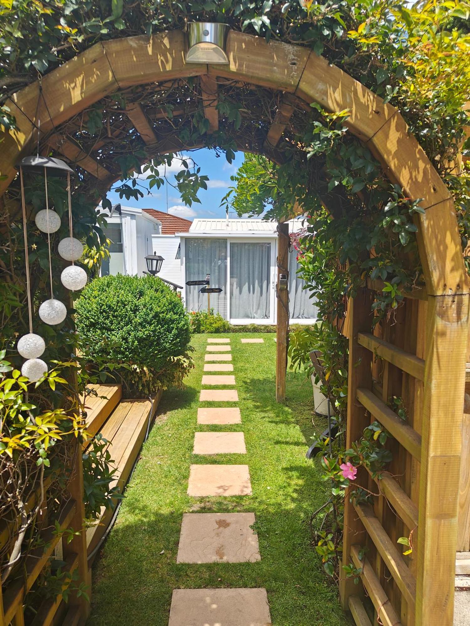 Tranquil Garden Studio Тауранга Экстерьер фото